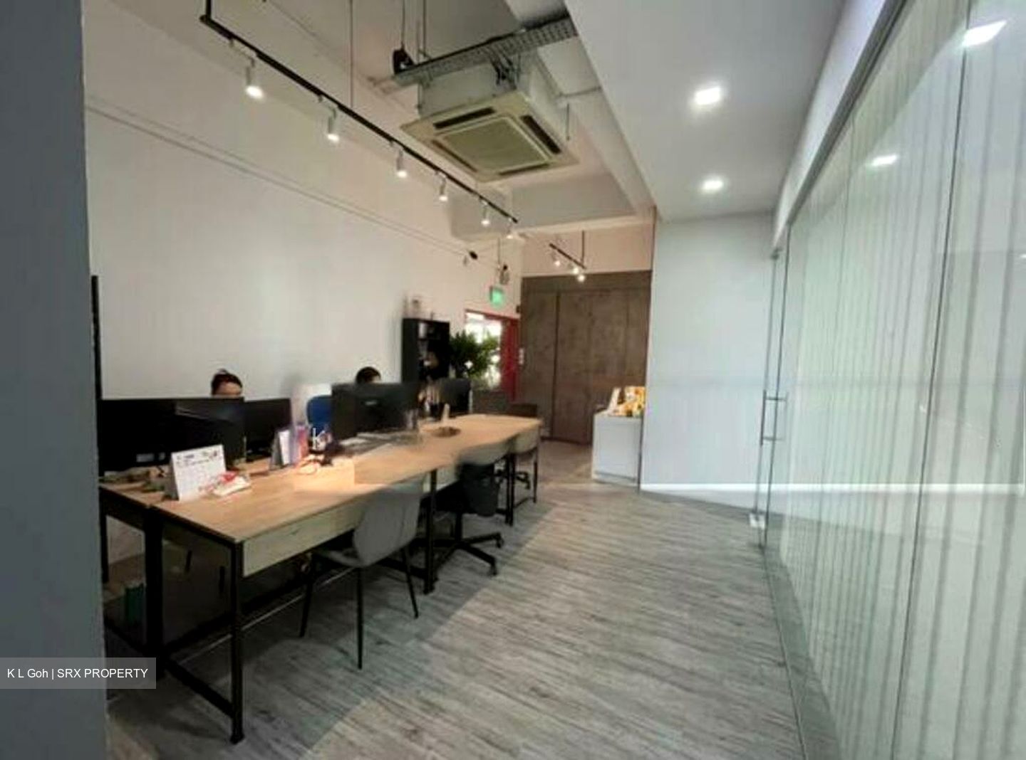 Harvey Road (D13), Office #528795961